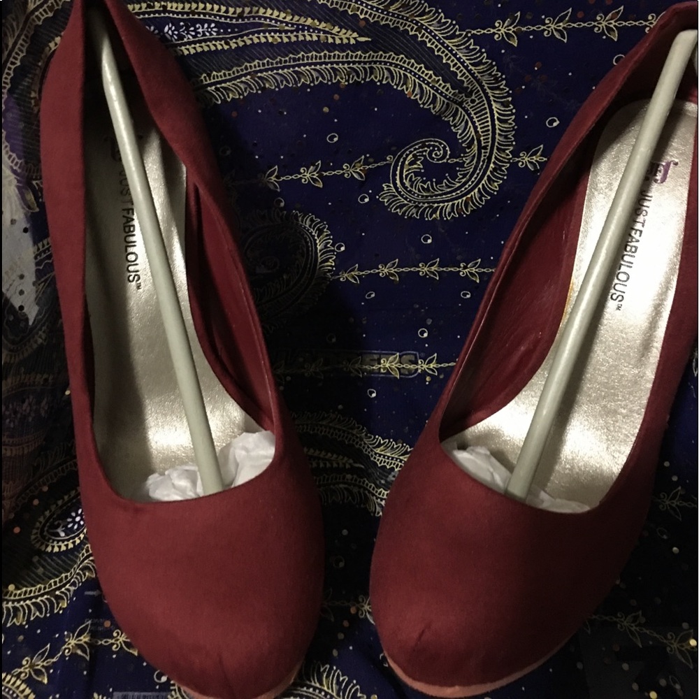 👠PLATFORM HEELS👠 - Picture 2 of 8